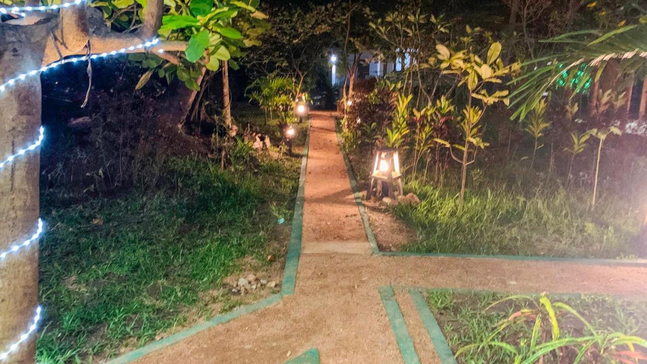 Sigiri Starwing Villa 锡吉里亚 外观 照片