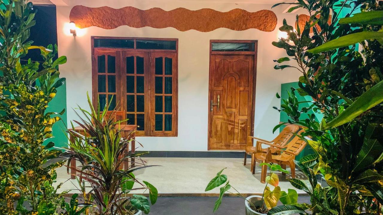 Sigiri Starwing Villa 锡吉里亚 外观 照片
